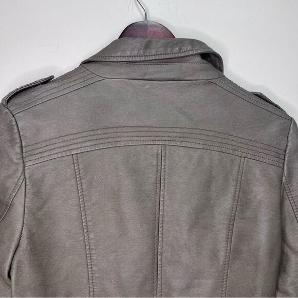 𝅺TCEC Grey Faux Leather Cropped Moto Jacket Size Large - Picture 9 of 16